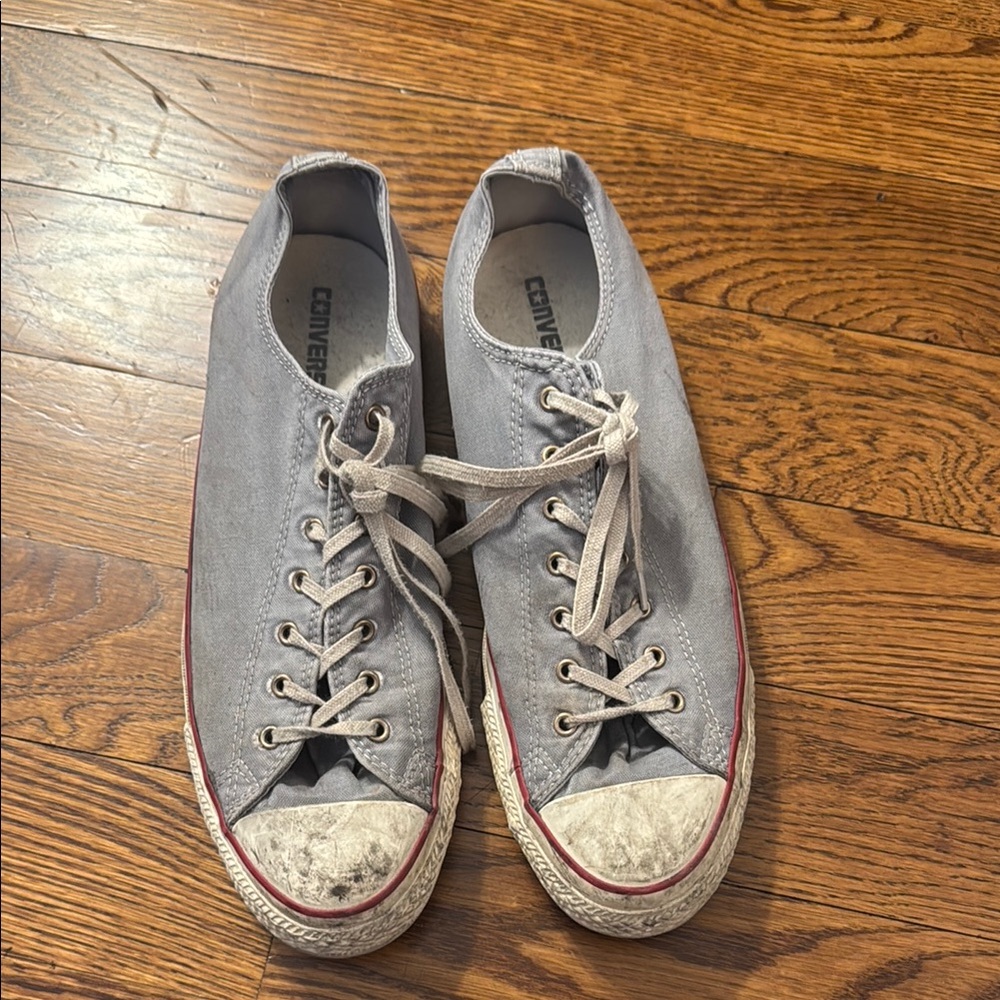 Converse Men’s size 11 Classic Gray and white Canvas Sneakers